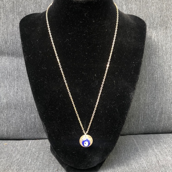 Necklace! BRAND NEW! Evil eye dainty - Picture 1 of 4